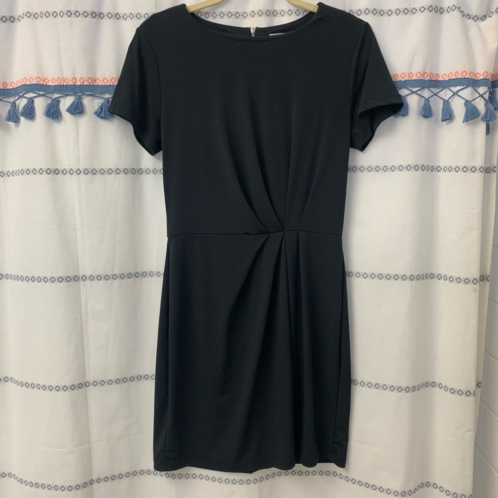 FITTED ABOVE KNEE BLACK DRESS